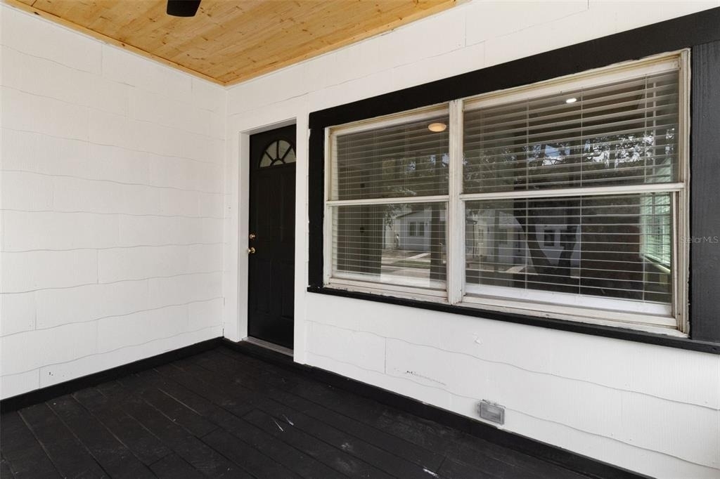 2329 W Beach Street - Photo 3