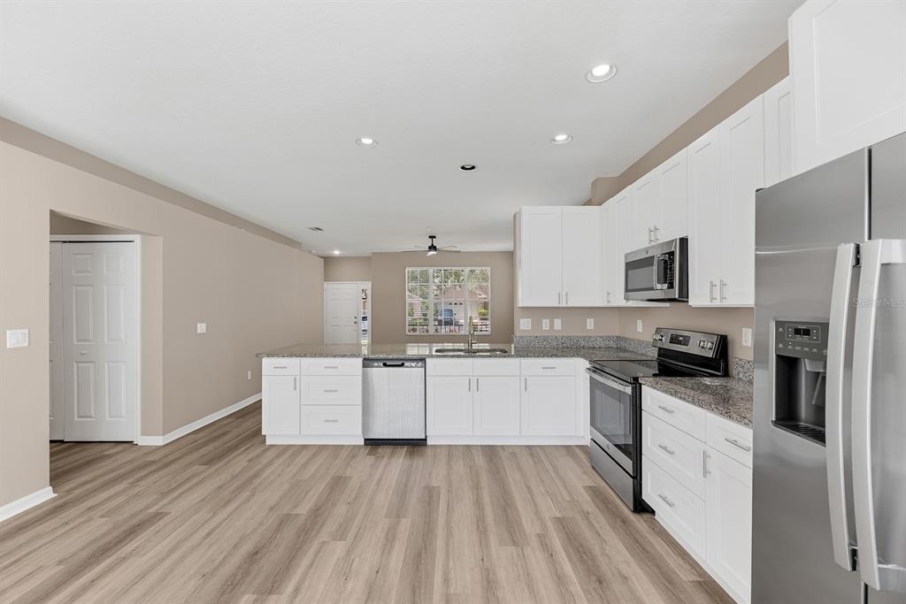 12737 Bramfield Drive - Photo 7