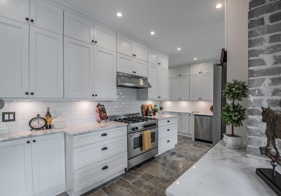 209 13th Avenue N - Photo 13