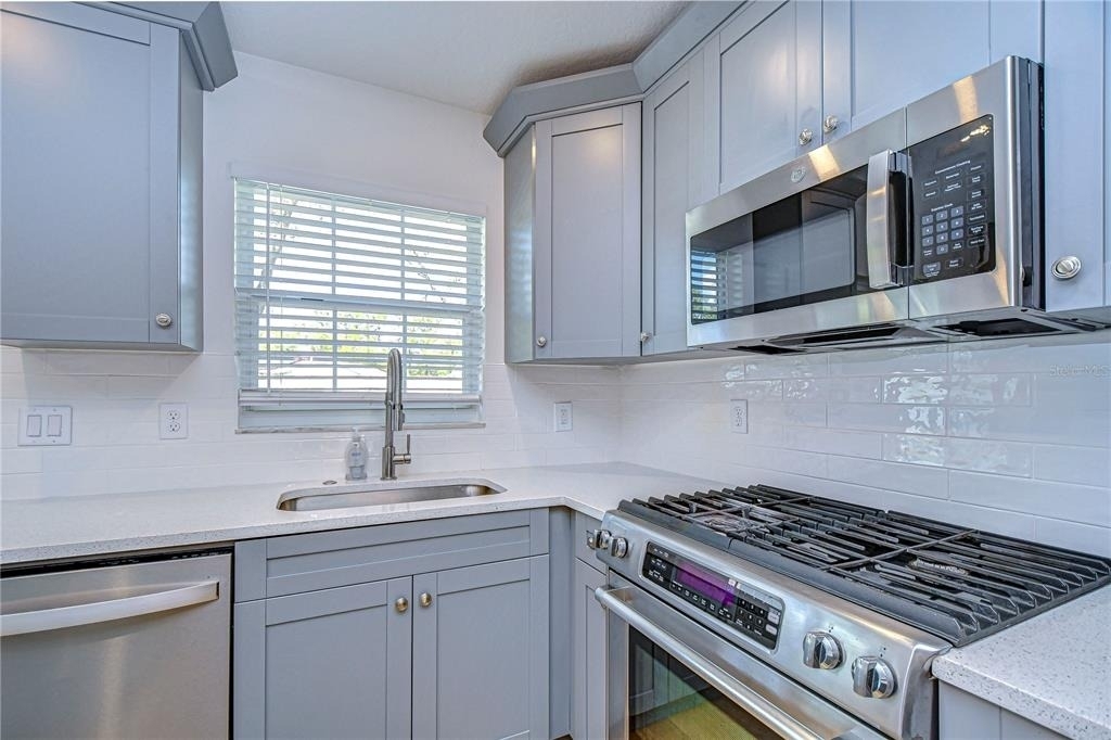 1205 W Hollywood Street - Photo 10