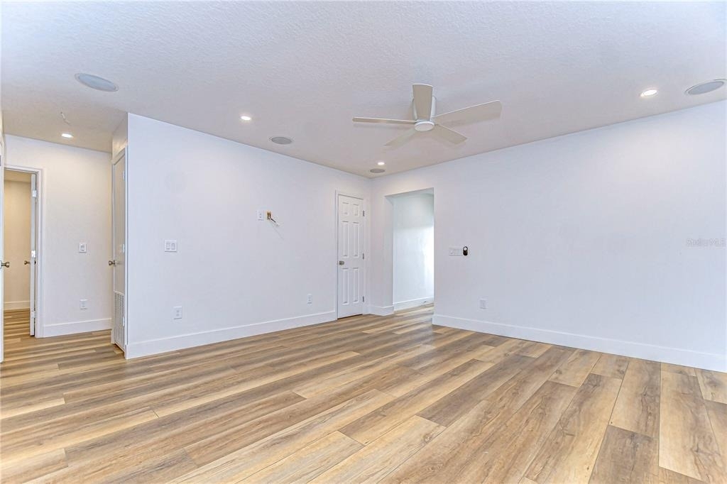 1205 W Hollywood Street - Photo 16