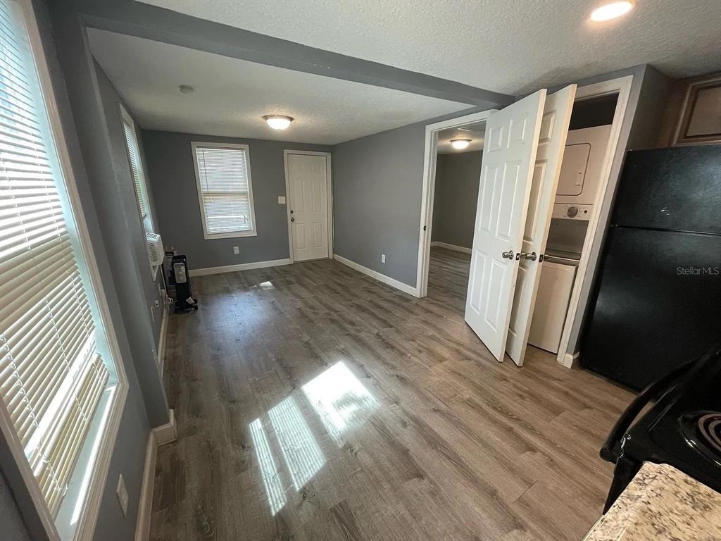 1020 W Portage Street - Photo 3