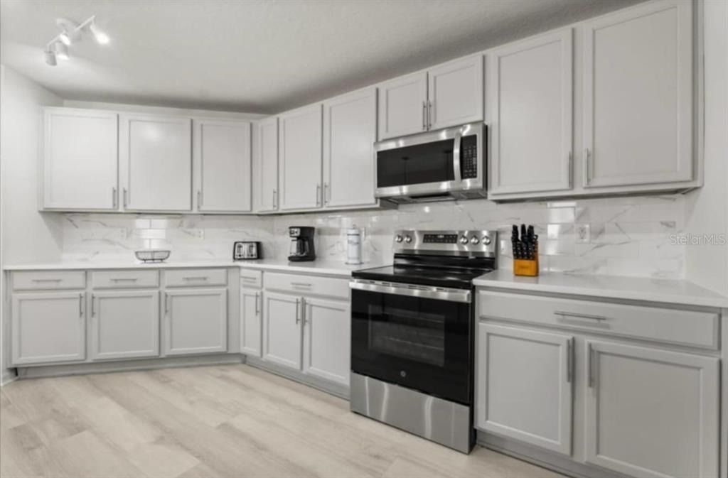4717 Blue Diamond Street - Photo 11