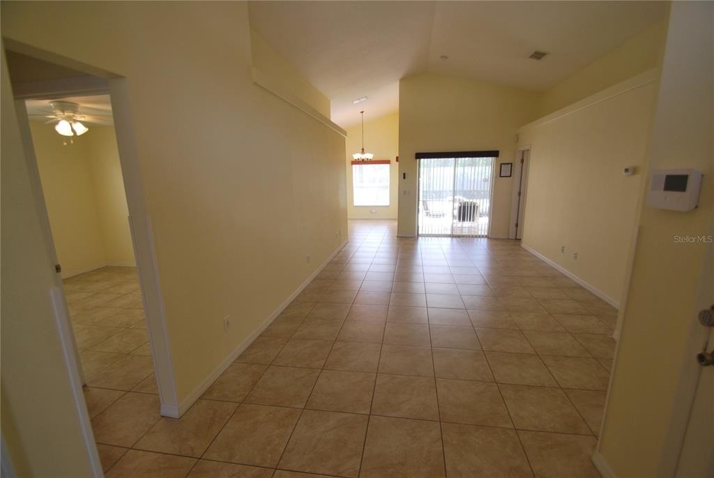 217 Robin Road - Photo 4