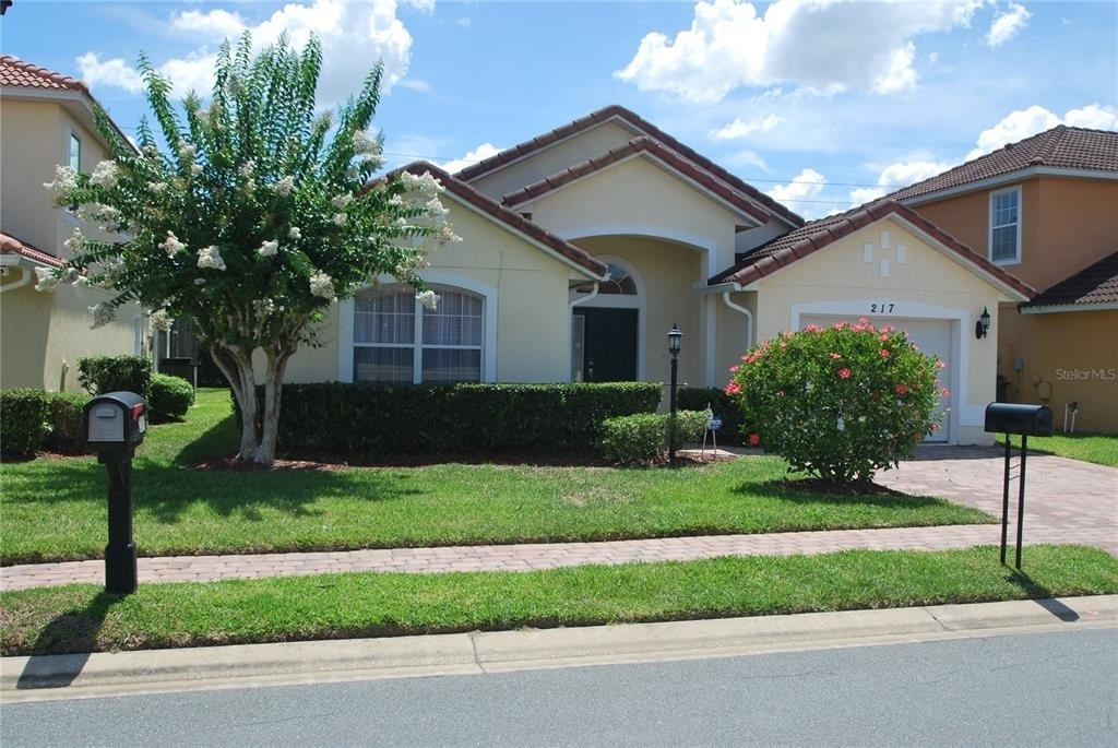 217 Robin Road - Photo 1