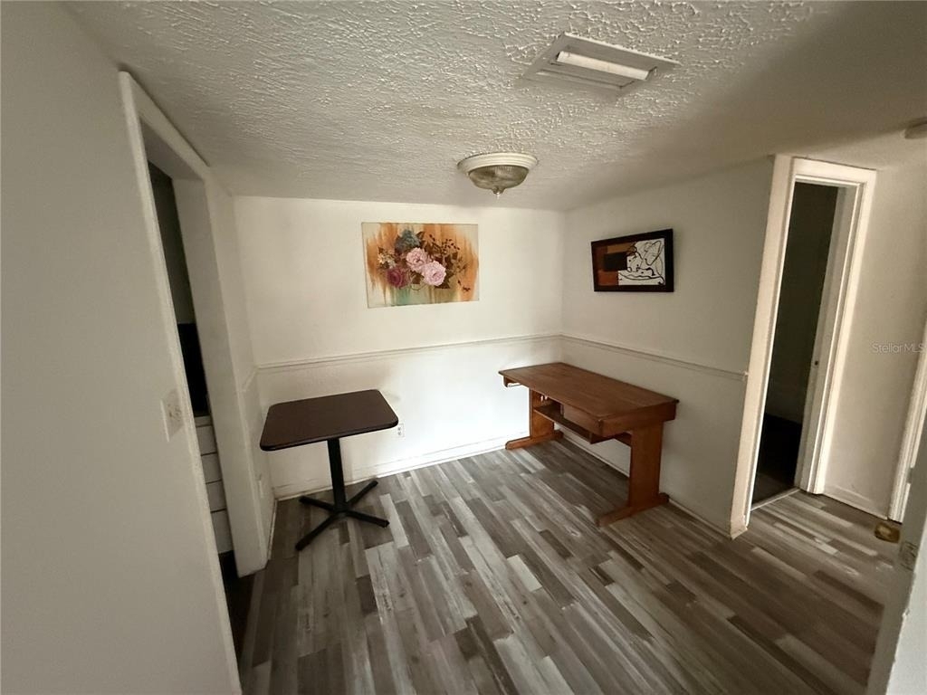 305 Wymore Road - Photo 4