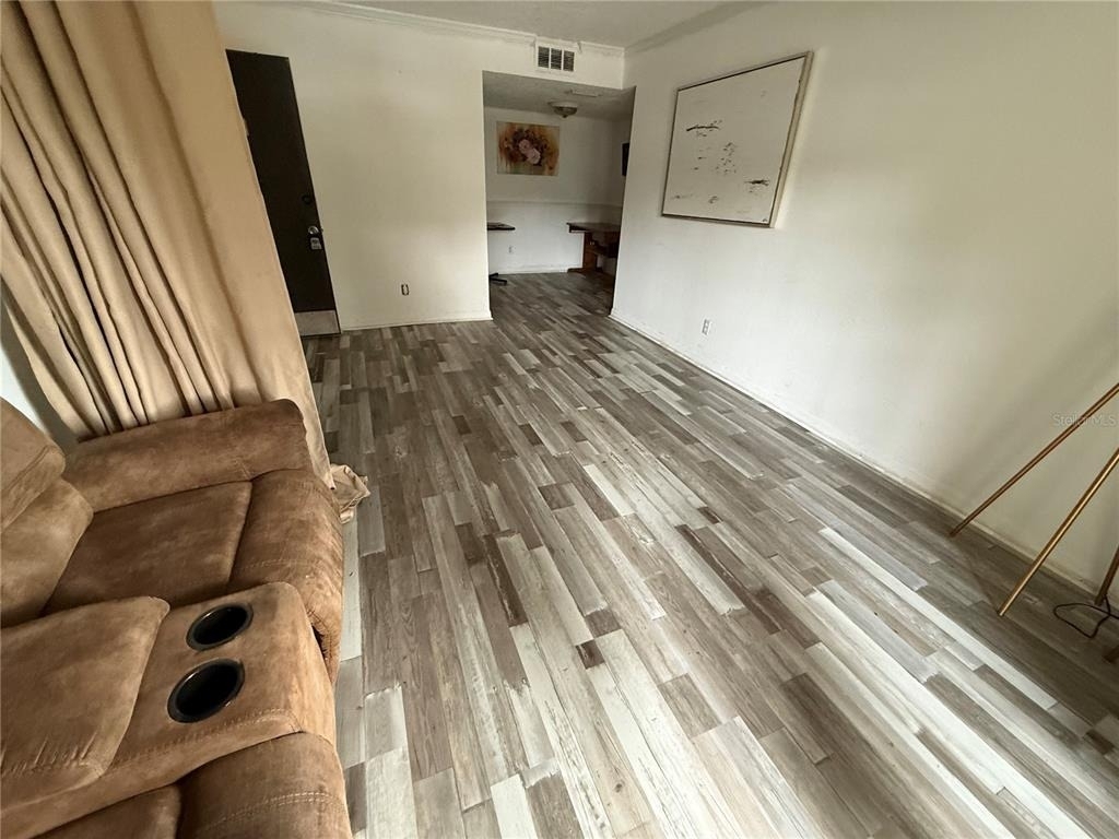 305 Wymore Road - Photo 3
