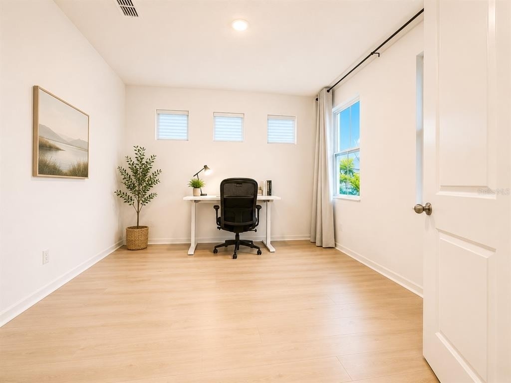 2321 Endeavor Way - Photo 11