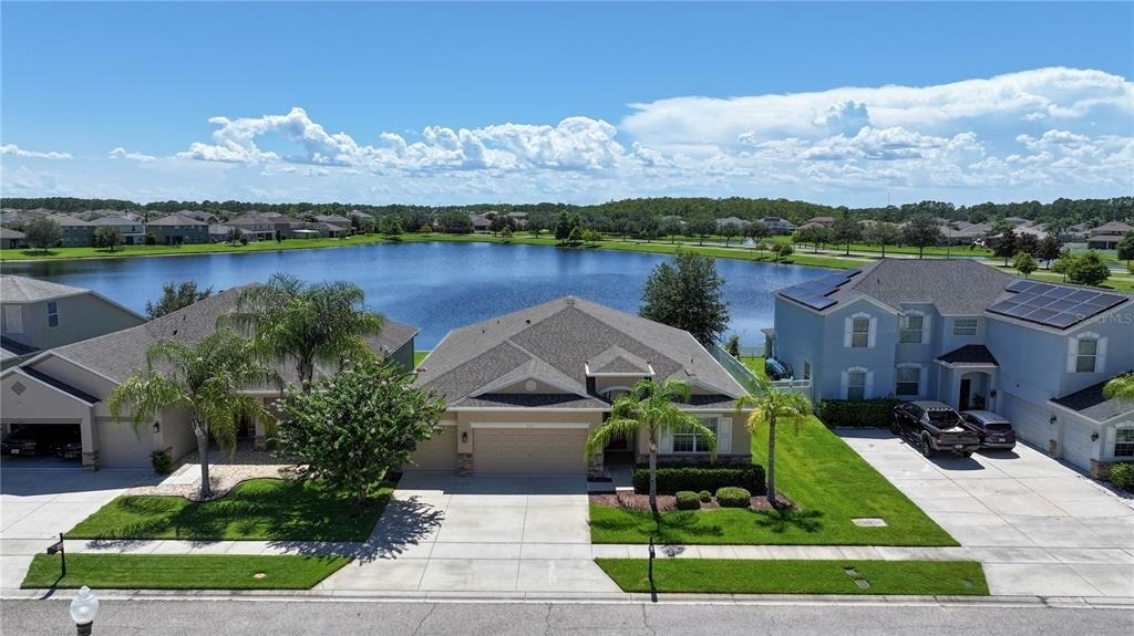 3053 Youngford Street - Photo 2