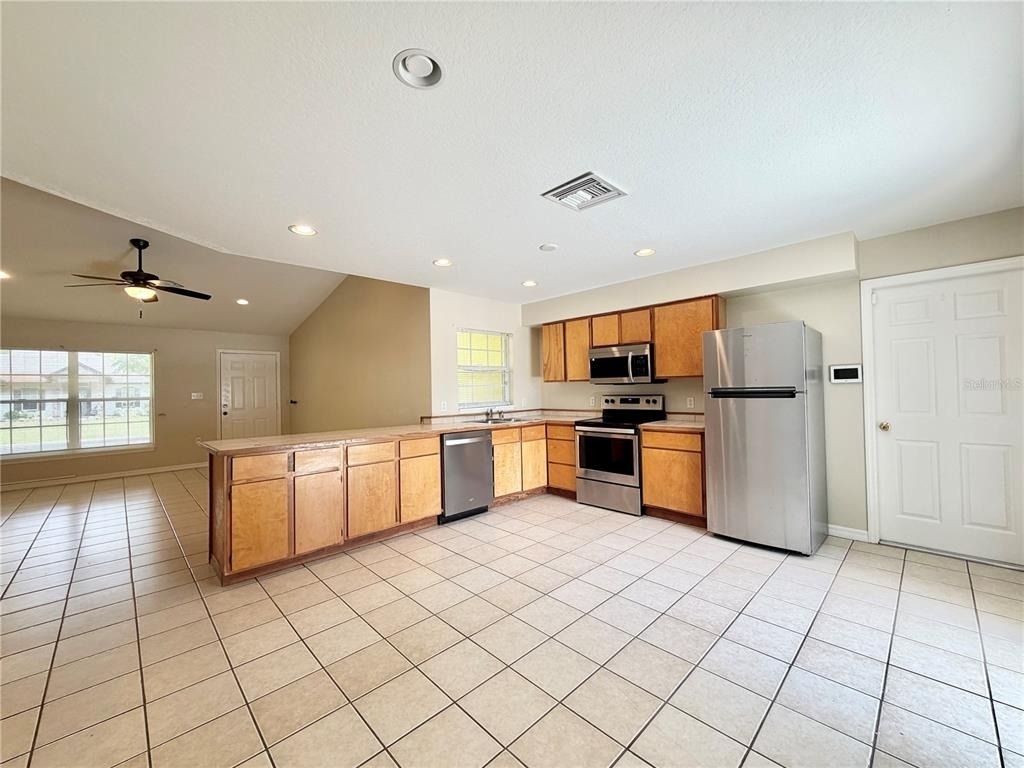 939 Pecan Street - Photo 1
