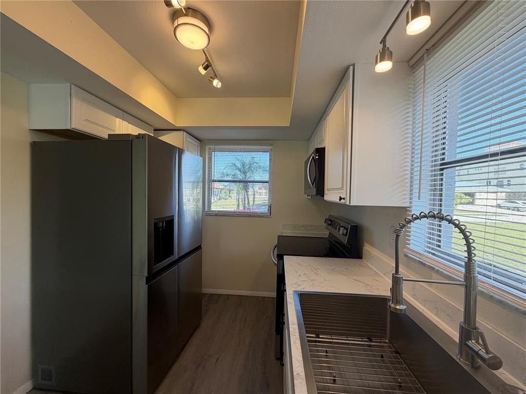 2619 Magdalina Drive - Photo 6