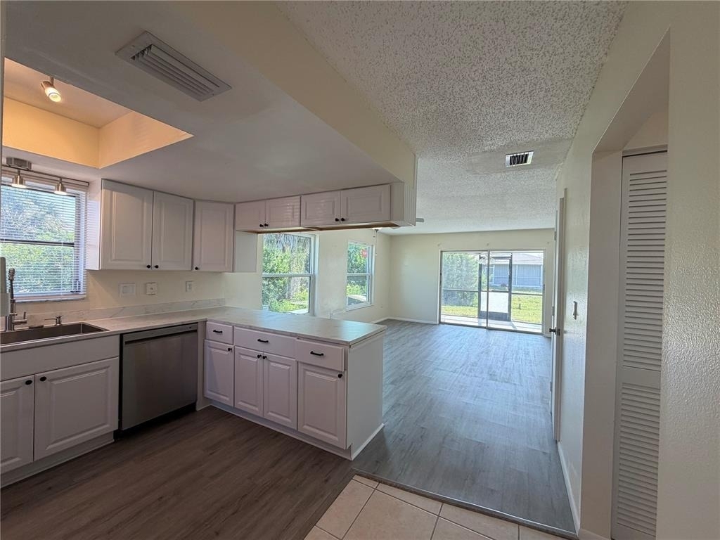 2619 Magdalina Drive - Photo 3