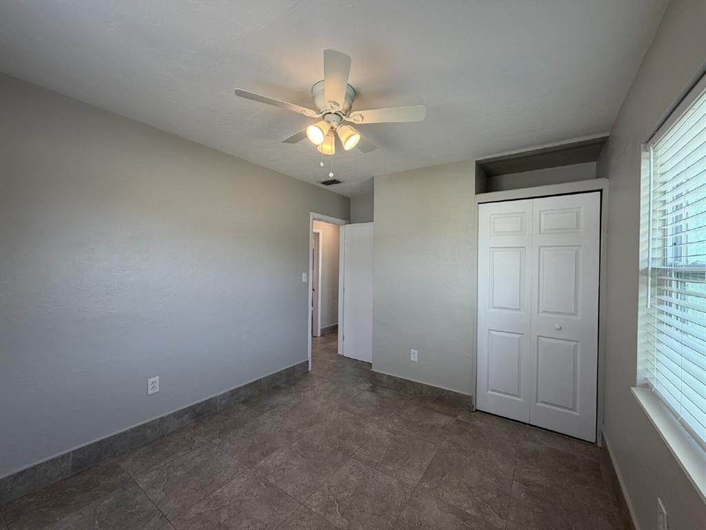 21090 Bersell Avenue - Photo 10