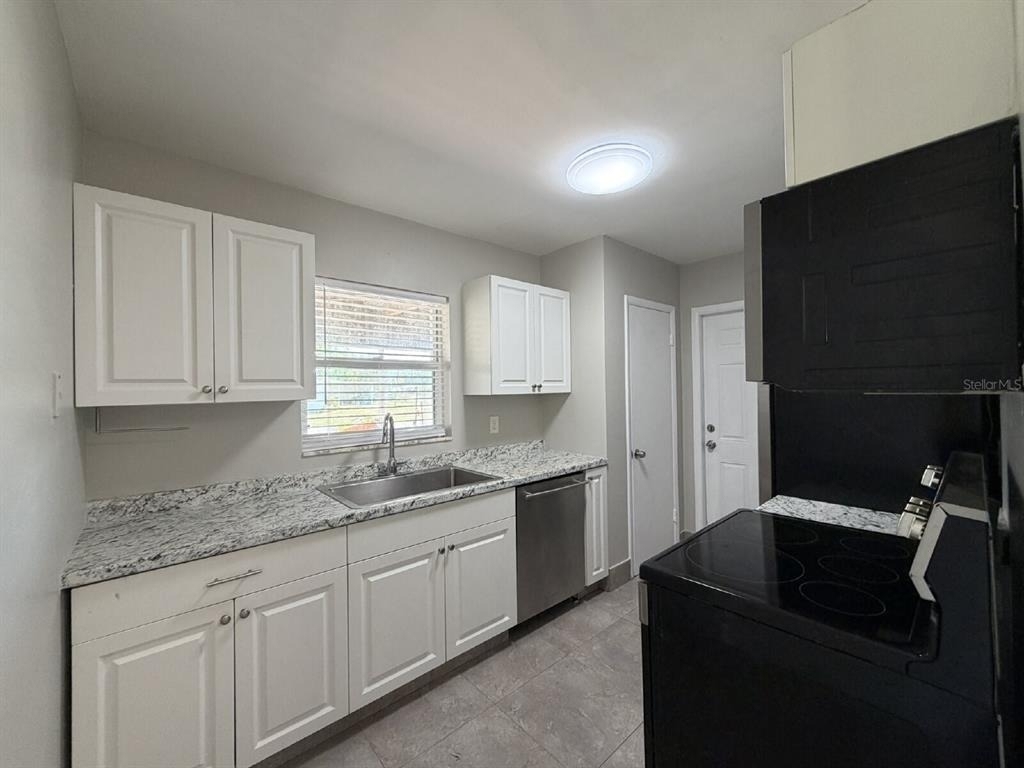 21090 Bersell Avenue - Photo 6