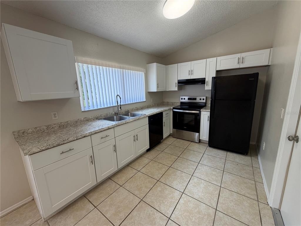 73 Olive Drive - Photo 5