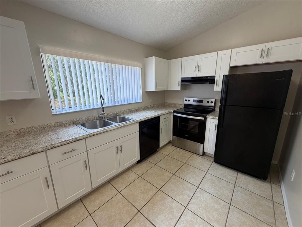 73 Olive Drive - Photo 7