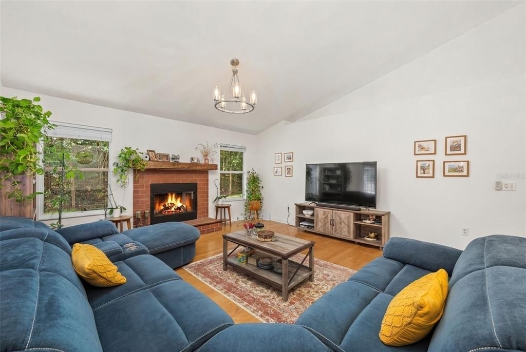 8725 Nw 9th Place - Photo 2