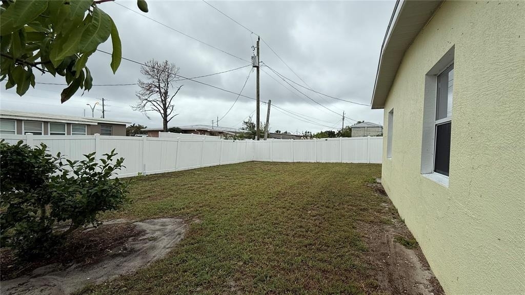 824 Conreid Drive - Photo 10