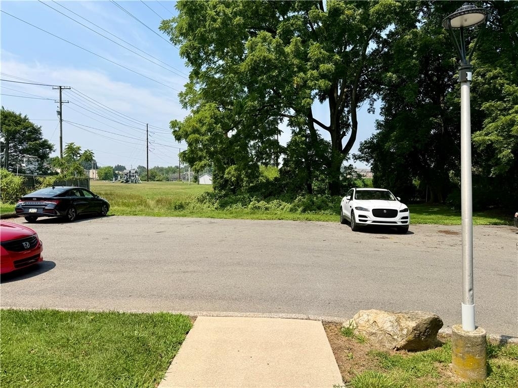 2402 Woodstock Dr - Photo 17