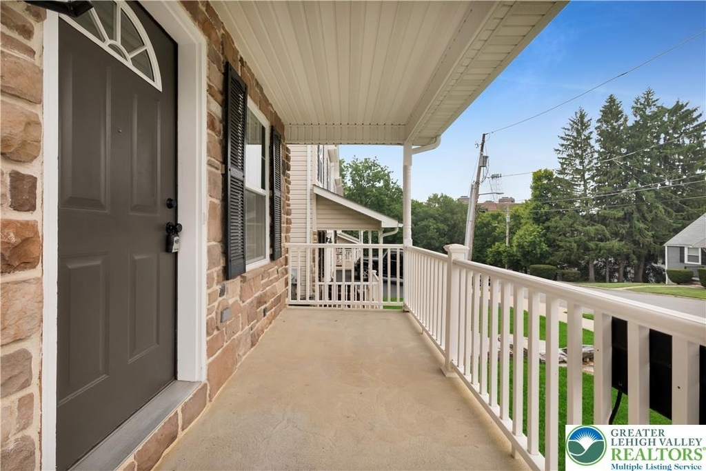 825 16th Avenue - Photo 2