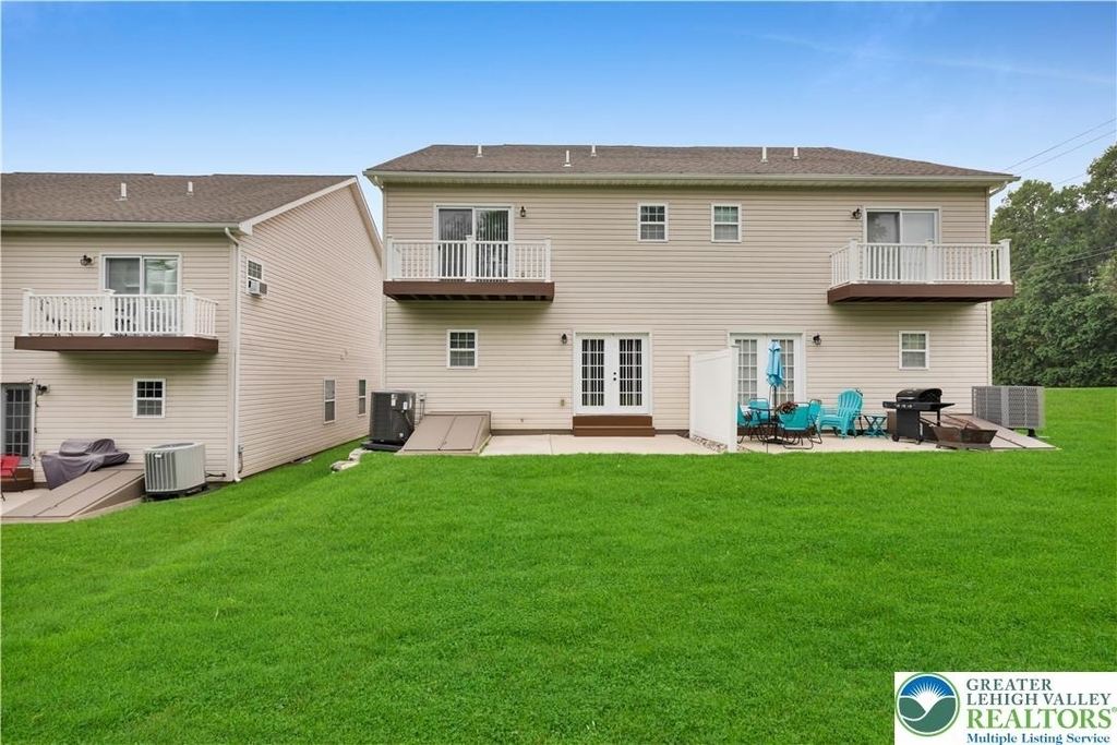 825 16th Avenue - Photo 3