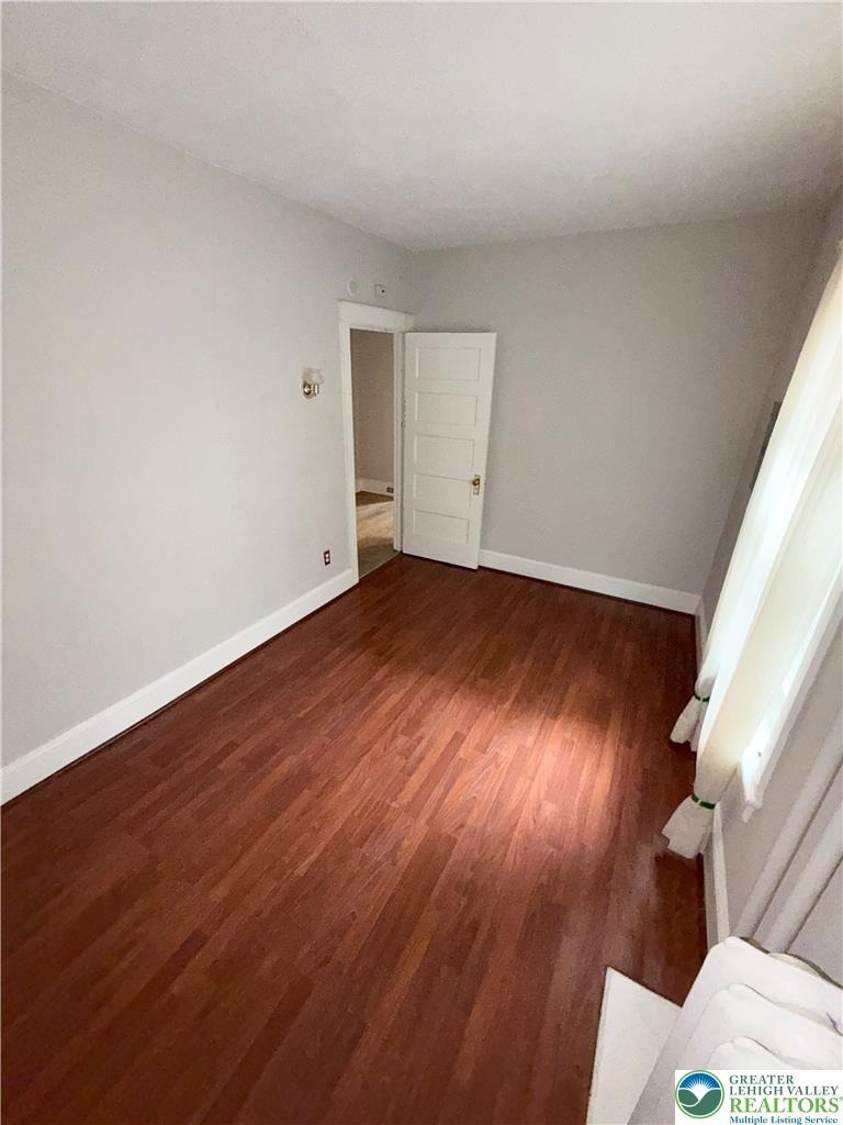 374 8th Avenue - Photo 3