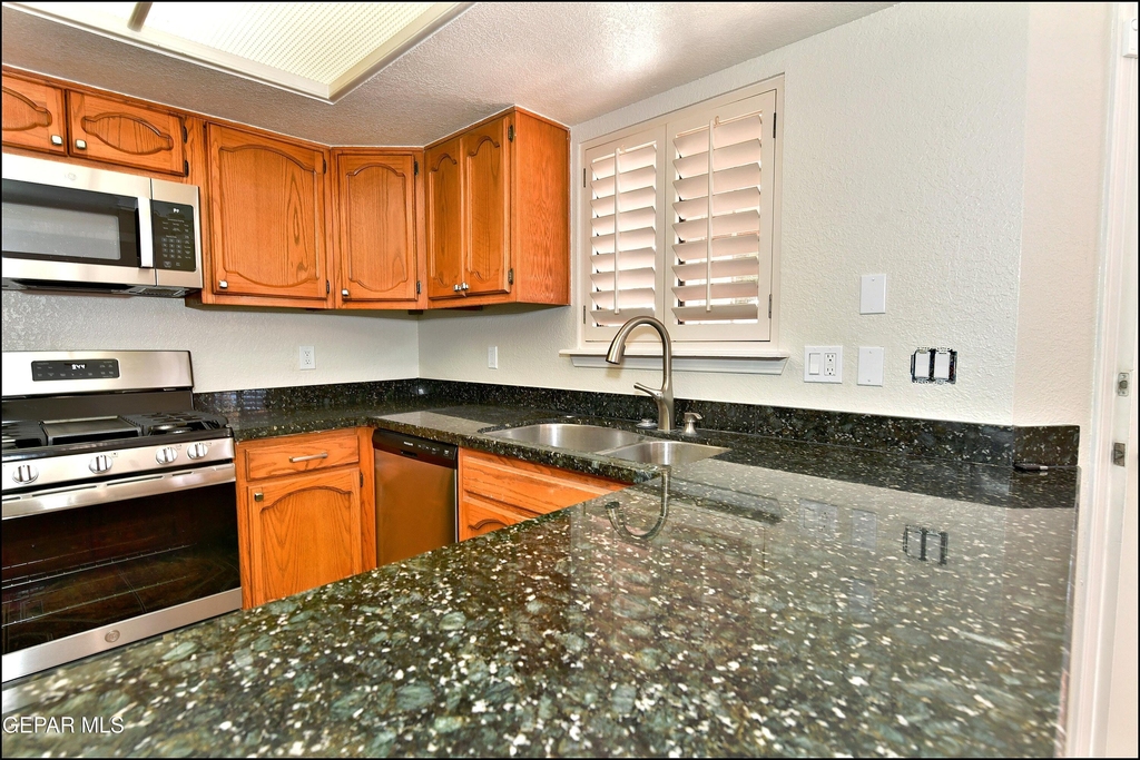 11620 Laura Marie Drive - Photo 18