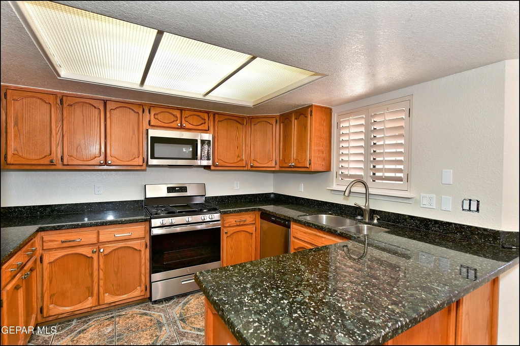 11620 Laura Marie Drive - Photo 17