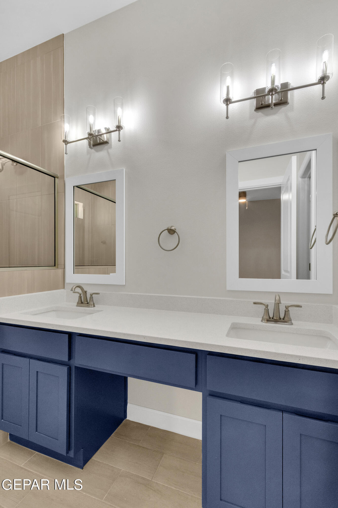 13931 Sky Harbor Avenue - Photo 32