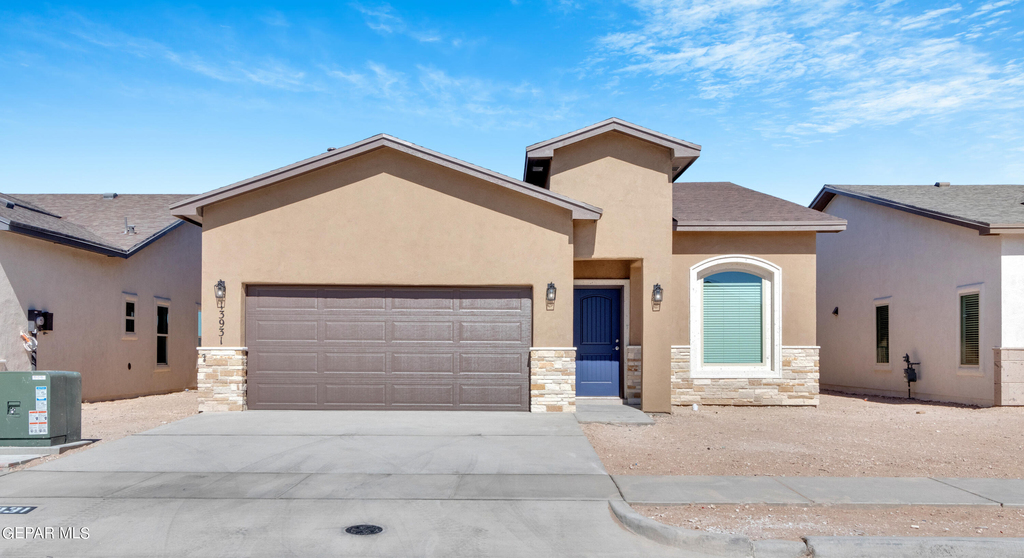 13931 Sky Harbor Avenue - Photo 0