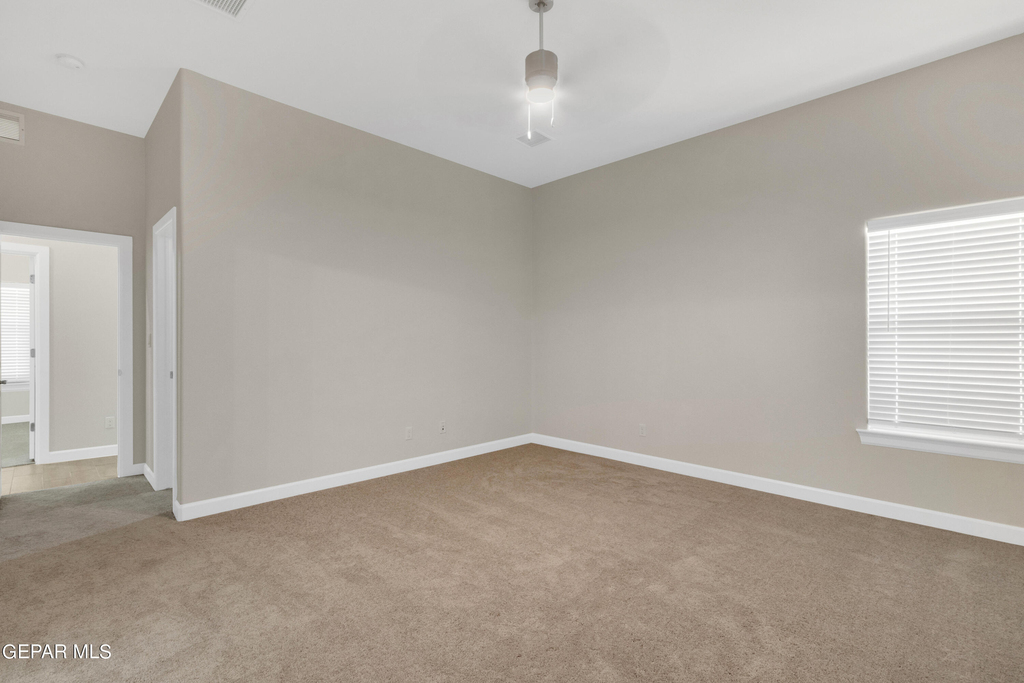 13931 Sky Harbor Avenue - Photo 29