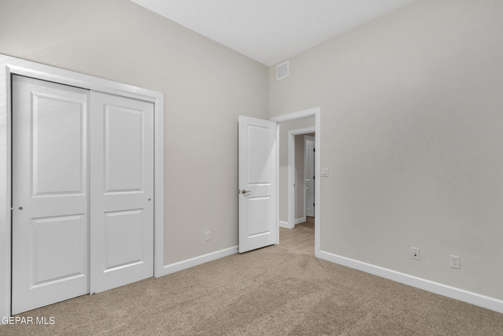 13931 Sky Harbor Avenue - Photo 25