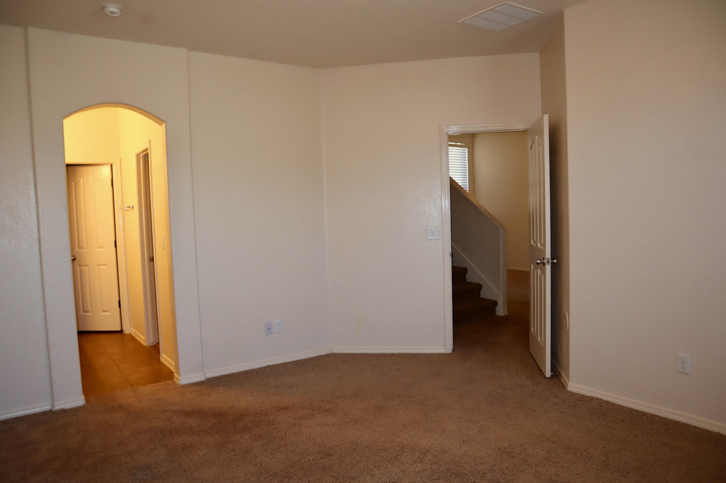 5036 Copper Ranch Avenue - Photo 7
