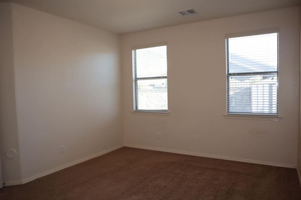 5036 Copper Ranch Avenue - Photo 8