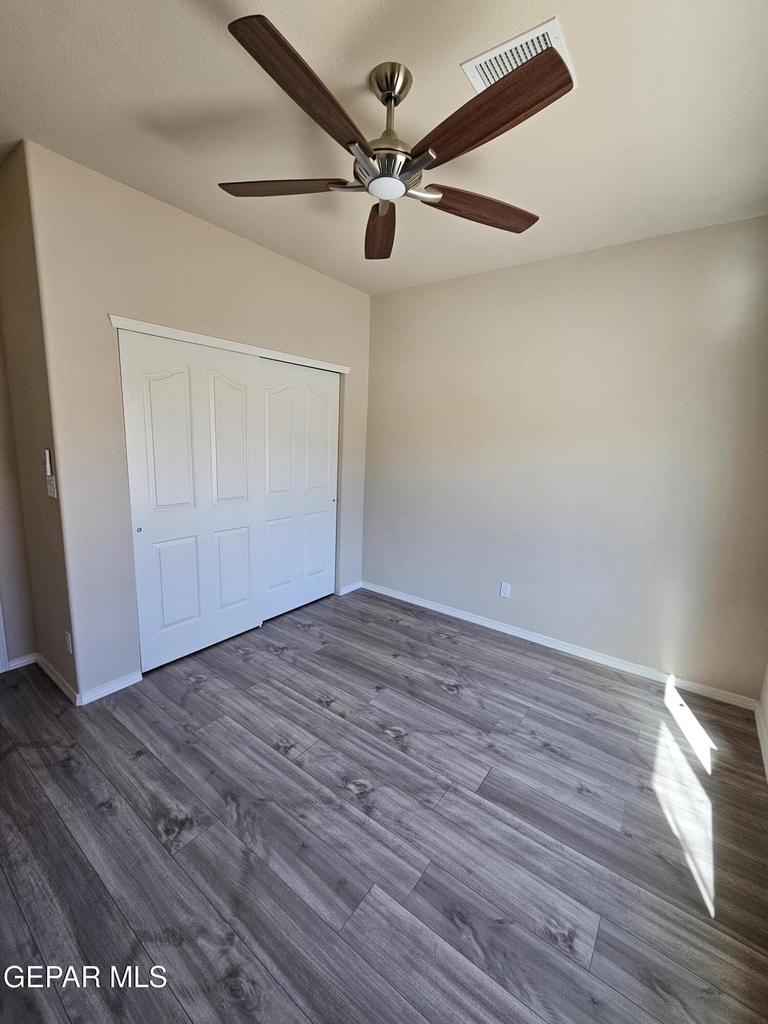 2217 Furtherpoint Place - Photo 19