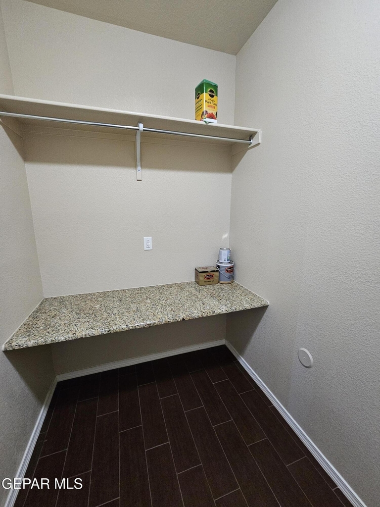 2217 Furtherpoint Place - Photo 15