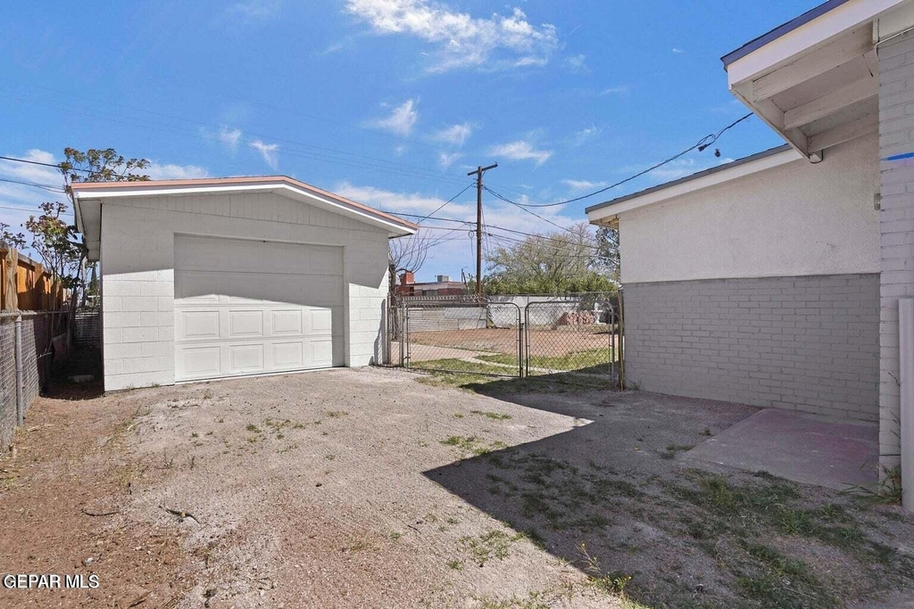 5021 Tetons Drive - Photo 22