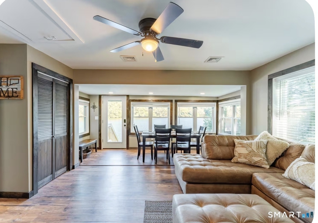 37 Sheldon Circle - Photo 2