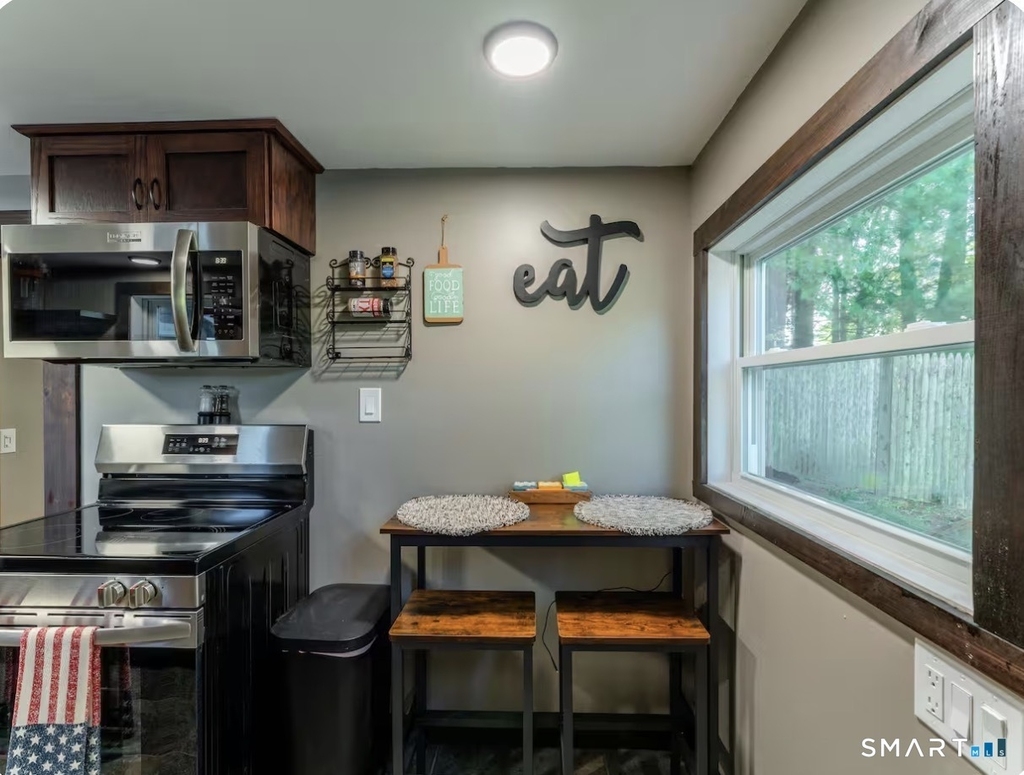 37 Sheldon Circle - Photo 7