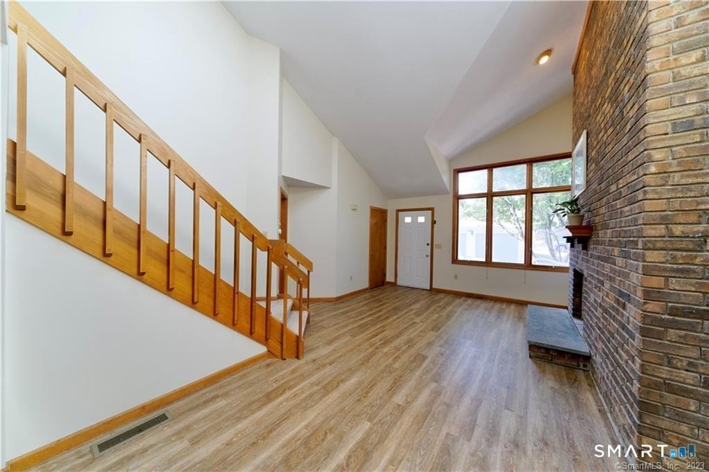 33 Ivy Lane - Photo 8