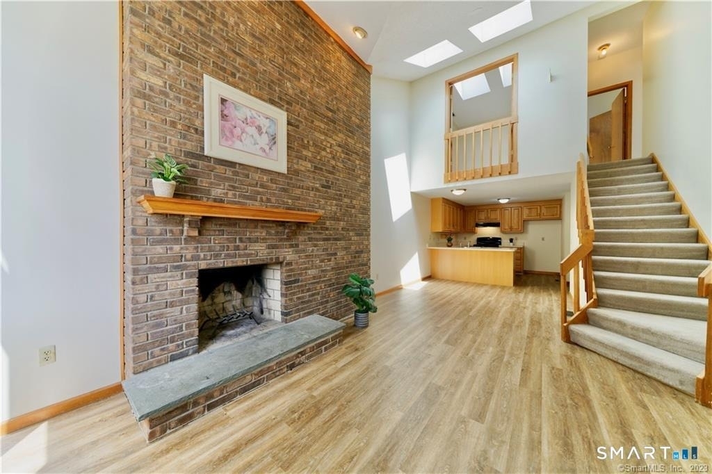 33 Ivy Lane - Photo 0