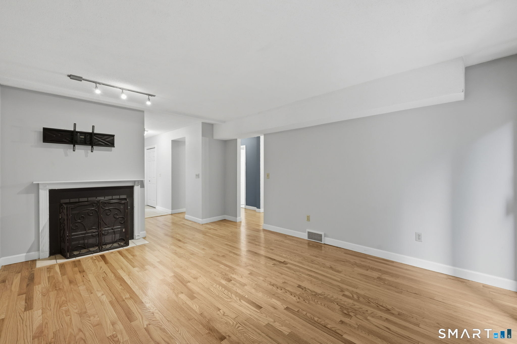 3 Rivermead - Photo 16