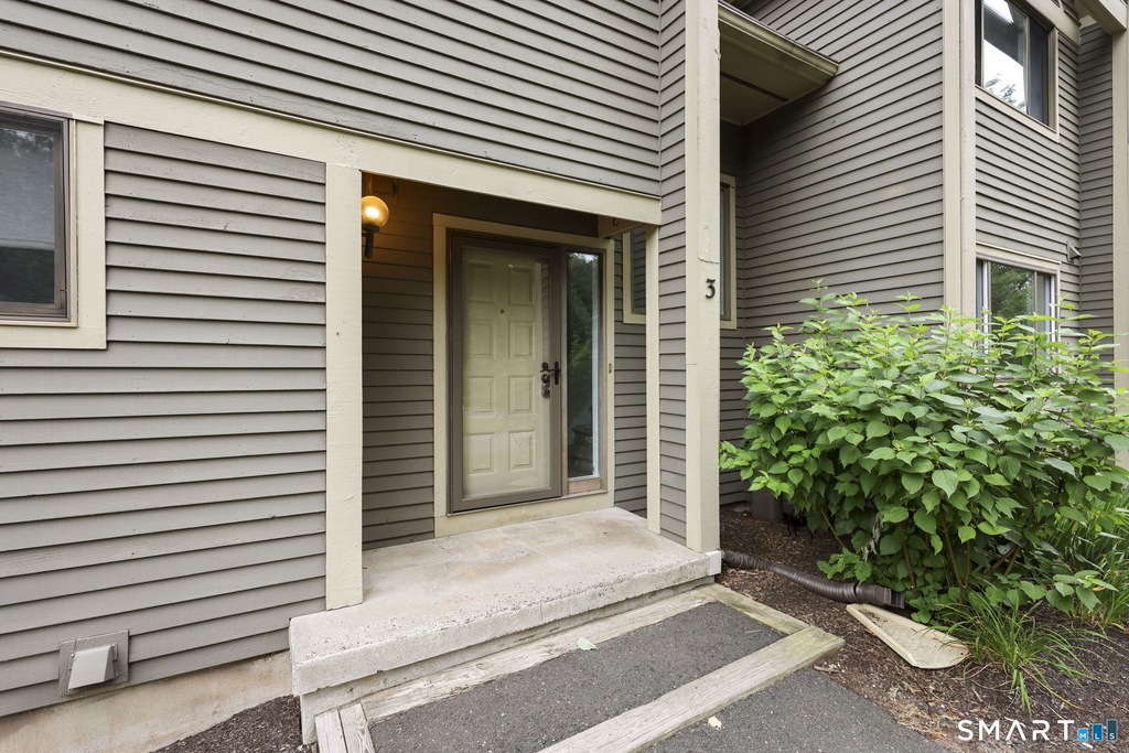 3 Rivermead - Photo 3