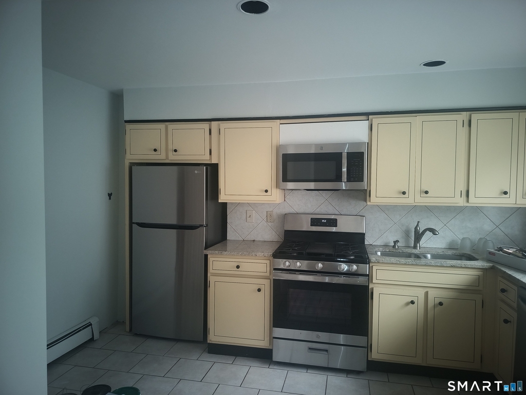 36 Wilton Avenue - Photo 1
