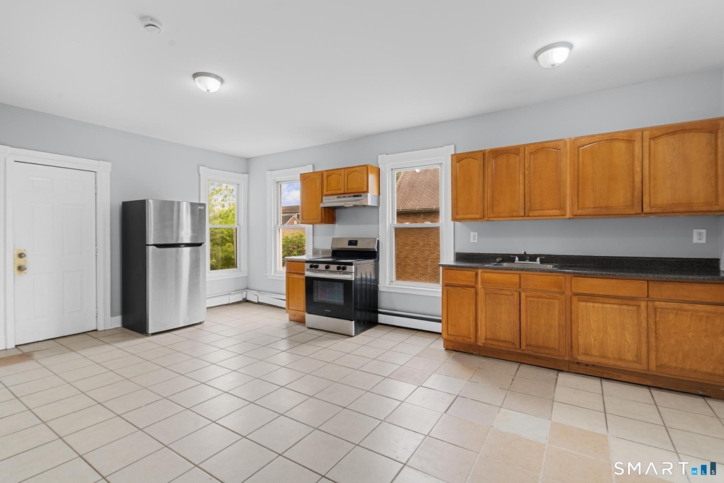 354 Poplar Street - Photo 1