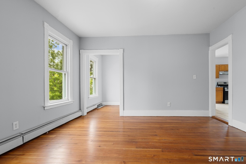 354 Poplar Street - Photo 6