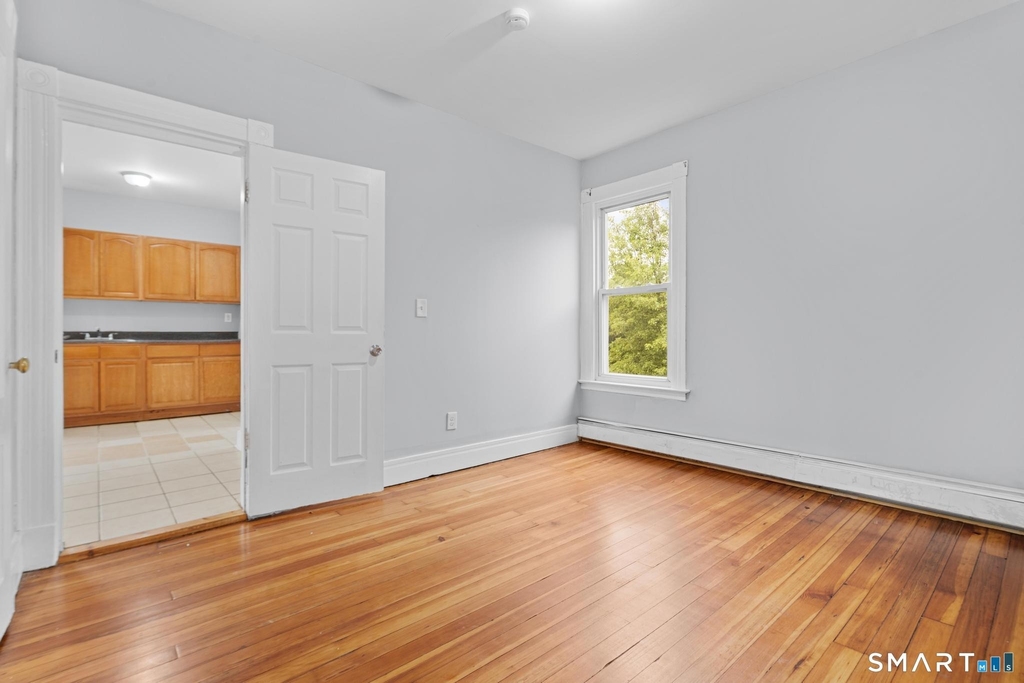 354 Poplar Street - Photo 7