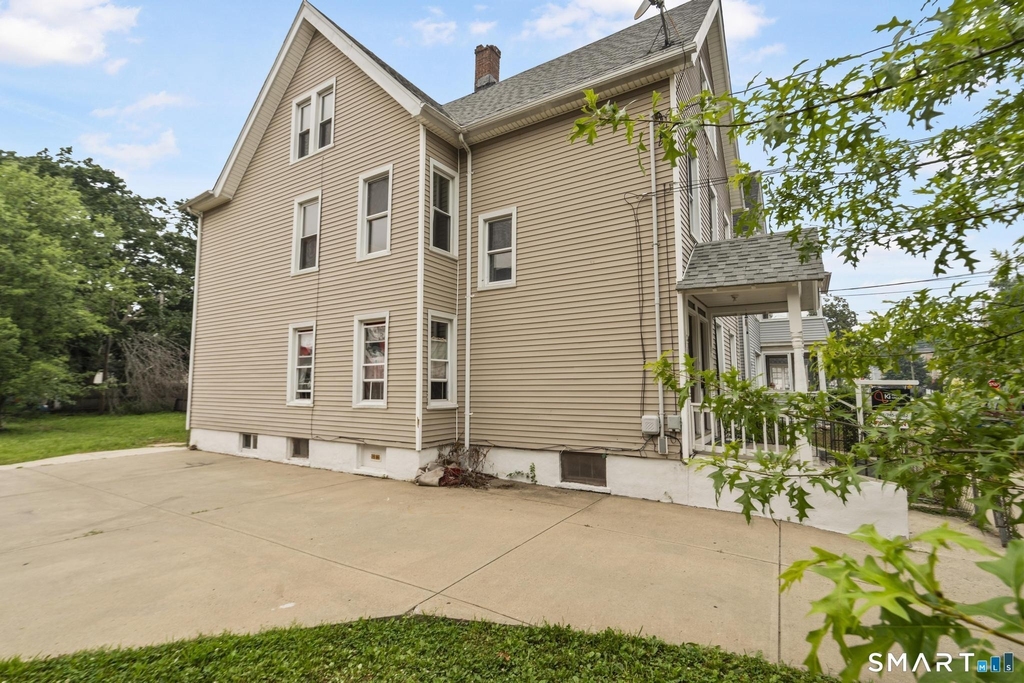354 Poplar Street - Photo 35