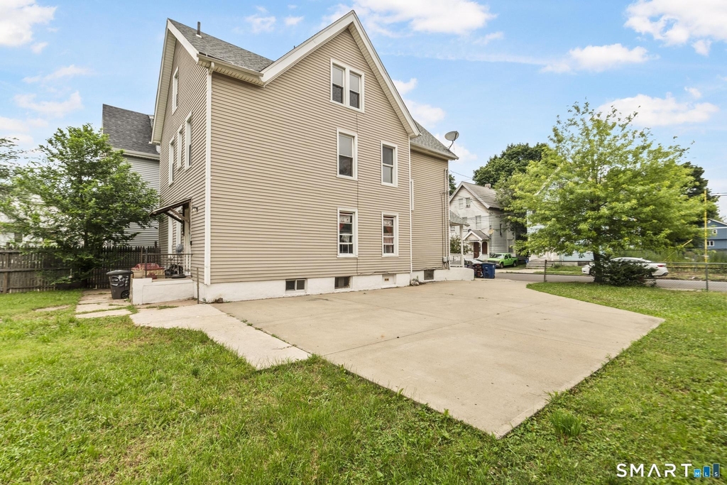 354 Poplar Street - Photo 36