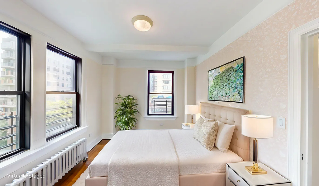 East 68th Street - Photo 5